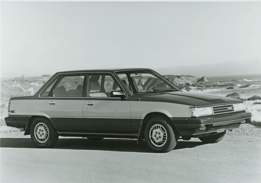  Toyota Camry 1986 года  (фото 2 из 2)